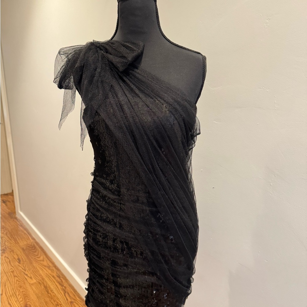 Bebe Black One Shoulder Ruched Cocktail Dress